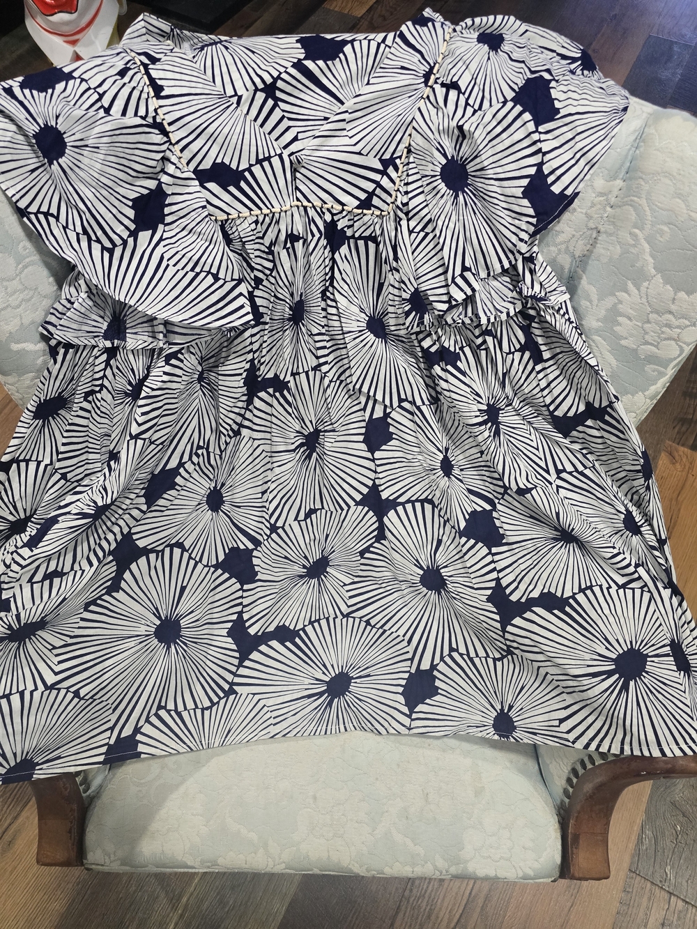 Boho Chic Cotton Navy and White Floral Ruffle Dress Knee Length L/XL EUC